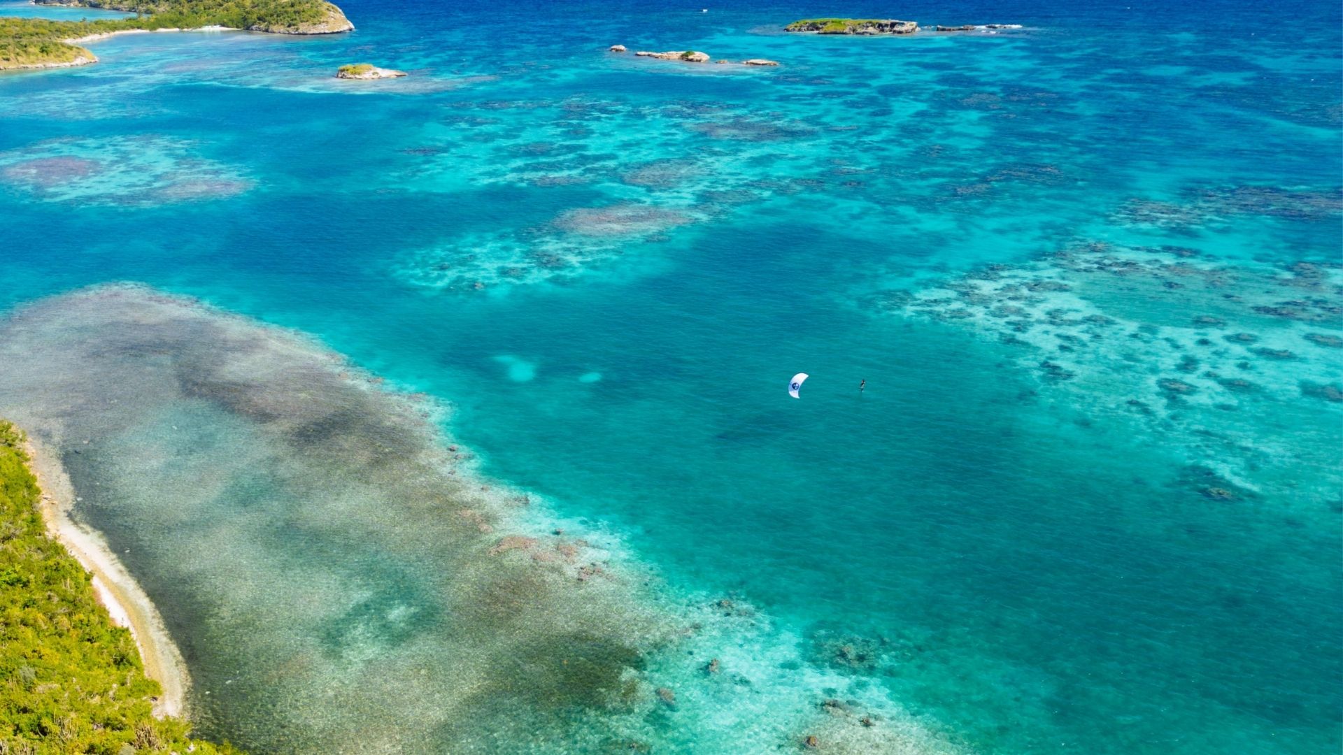 The Best Time to Kitesurf in Antigua